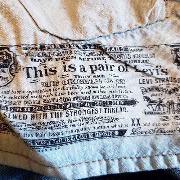 Levi’s Women’s 501 Jeans - Picture 6 of 6